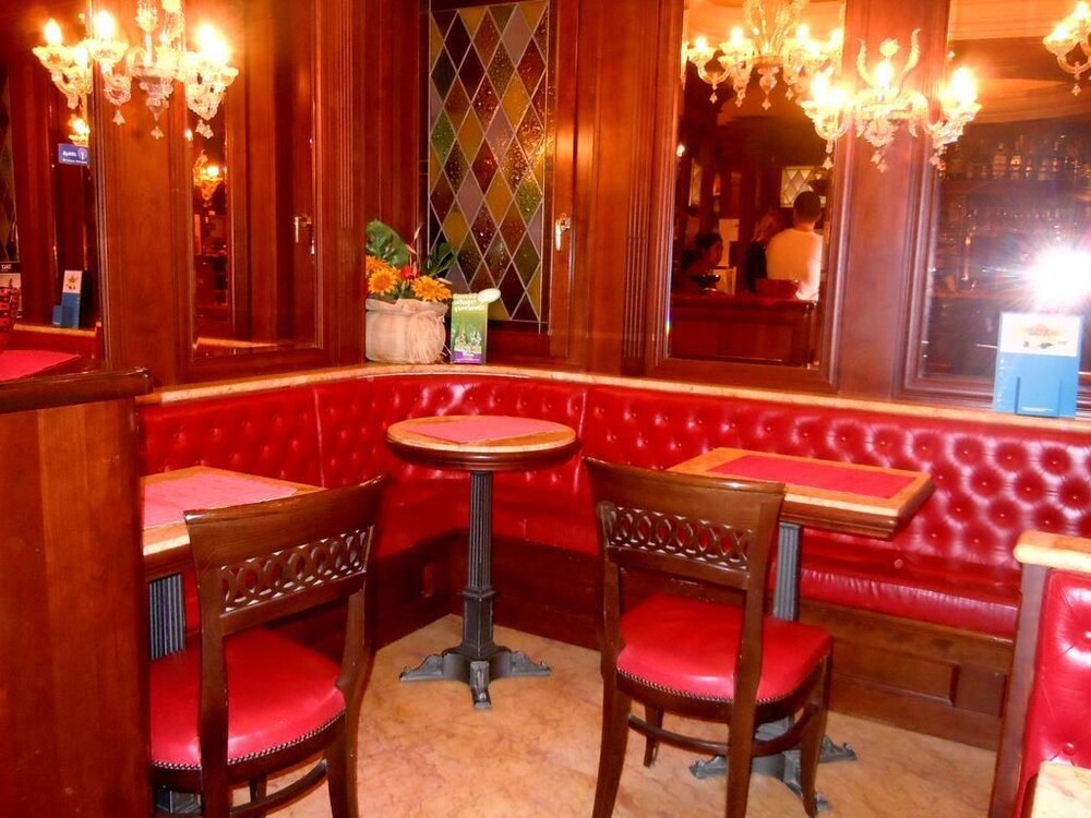 Snack Bar