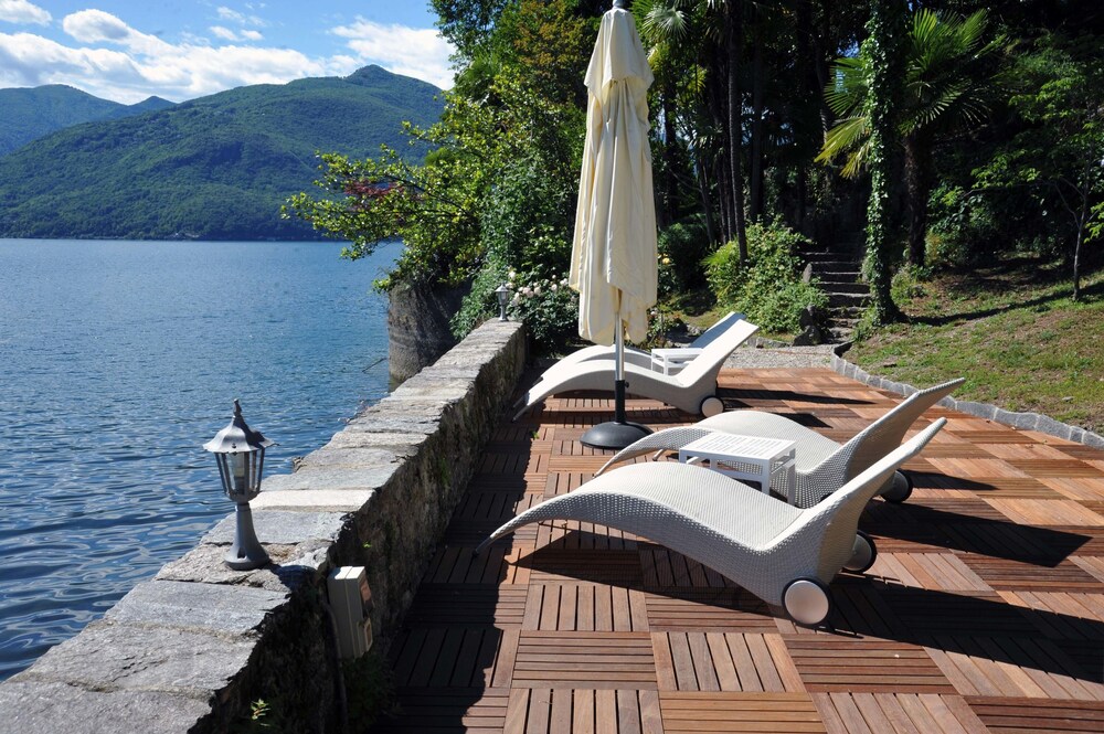 Sundeck