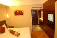 Executive King Bed