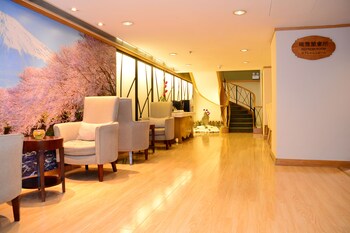 Hotel Lounge