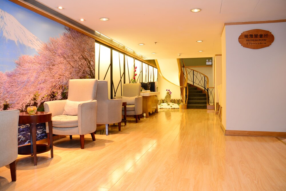 Hotel Lounge
