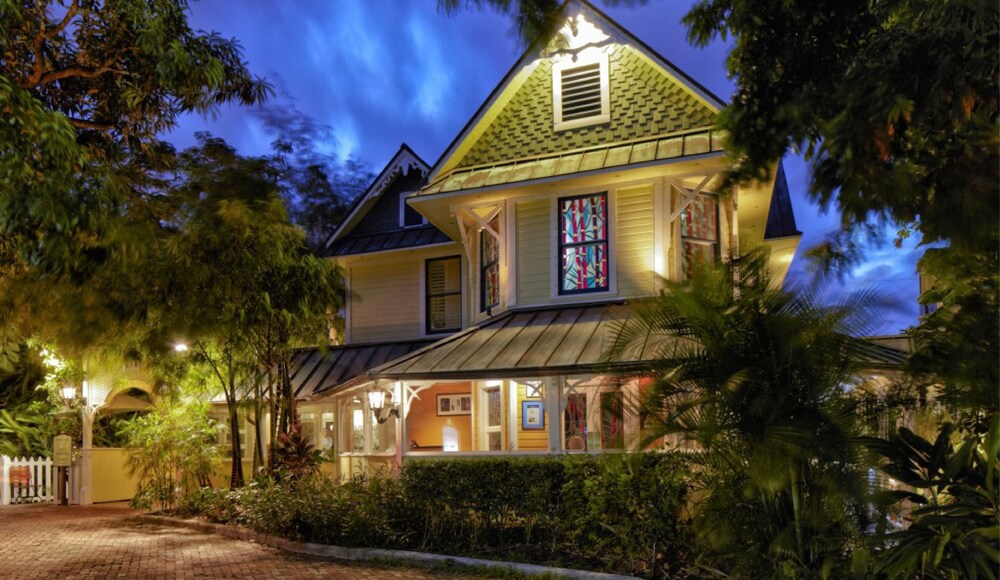 Hotel Front - Evening/Night