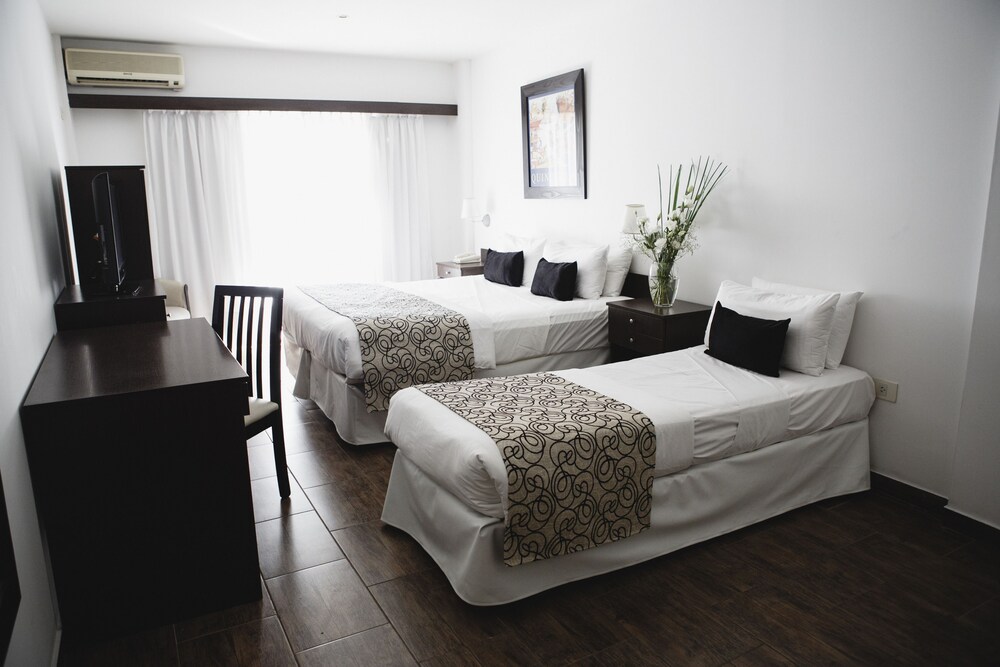 Triple Room - Guestroom