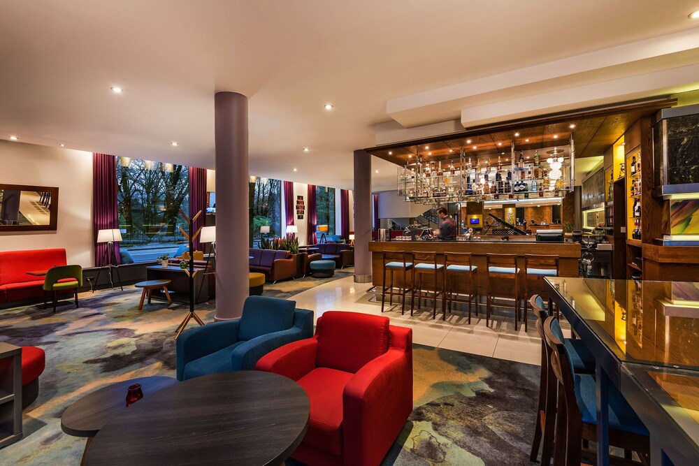 Hotel Bar