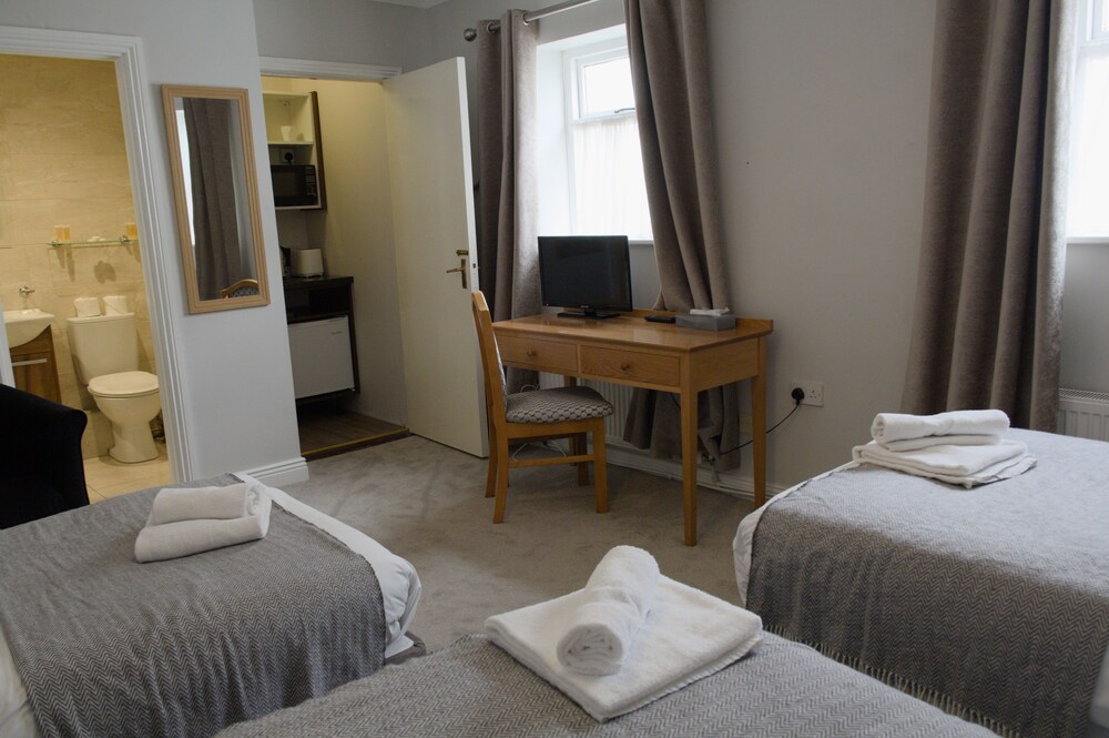 Family Room, Multiple Beds - Guestroom