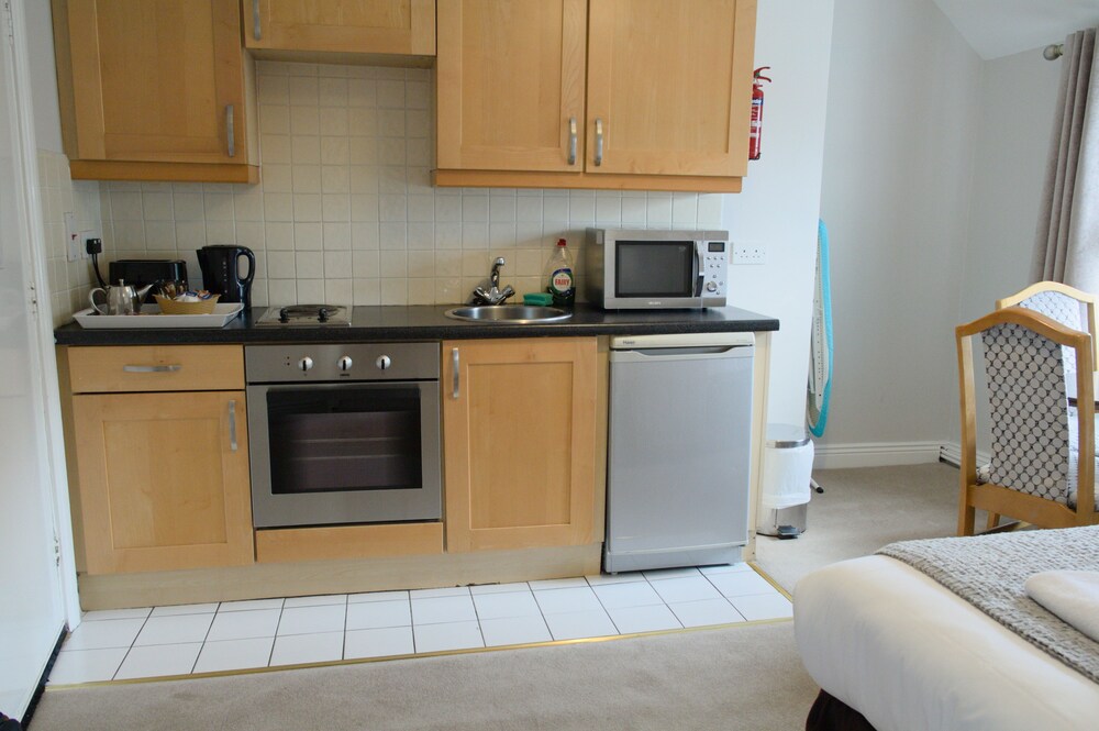 Triple Room, Multiple Beds (Apartment) - Guestroom