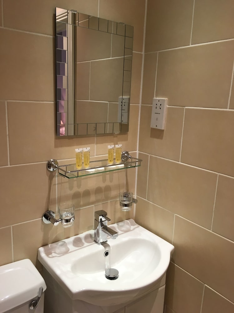 Apartment, 1 Double Bed - Bathroom