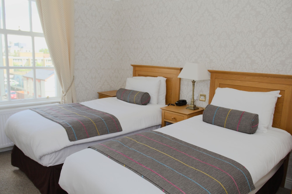 Triple Room, 3 Single Beds (Apartment) - Guestroom