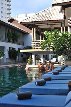 Poolside Bar