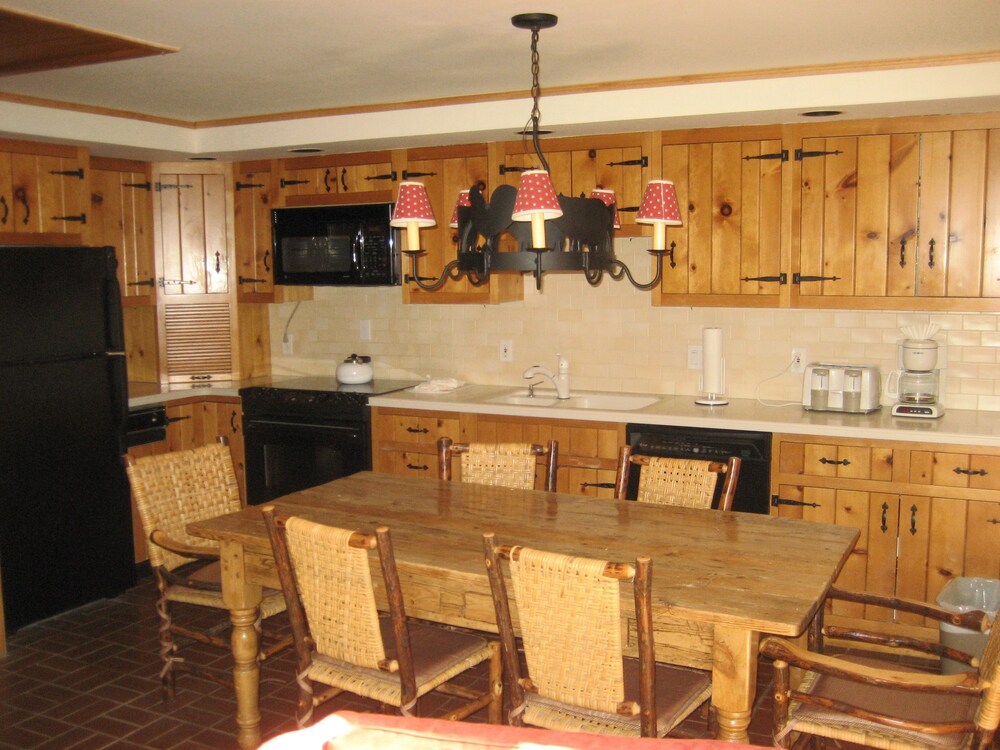 Loft, 2 Bedrooms, 2 Bathrooms (Condo) - In-Room Kitchen