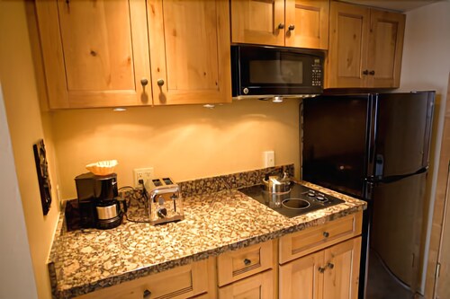 Studio Loft - In-Room Kitchenette