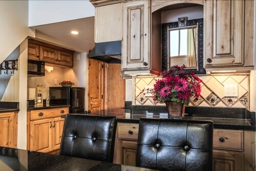 Studio Loft - In-Room Kitchen