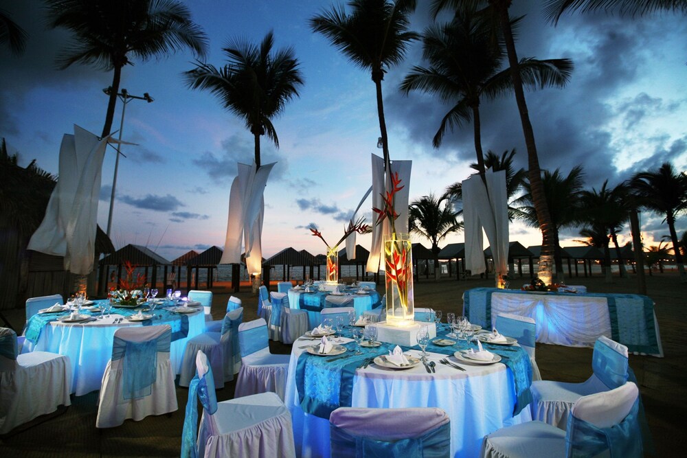 Outdoor Banquet Area