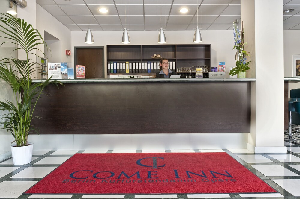 Concierge Desk