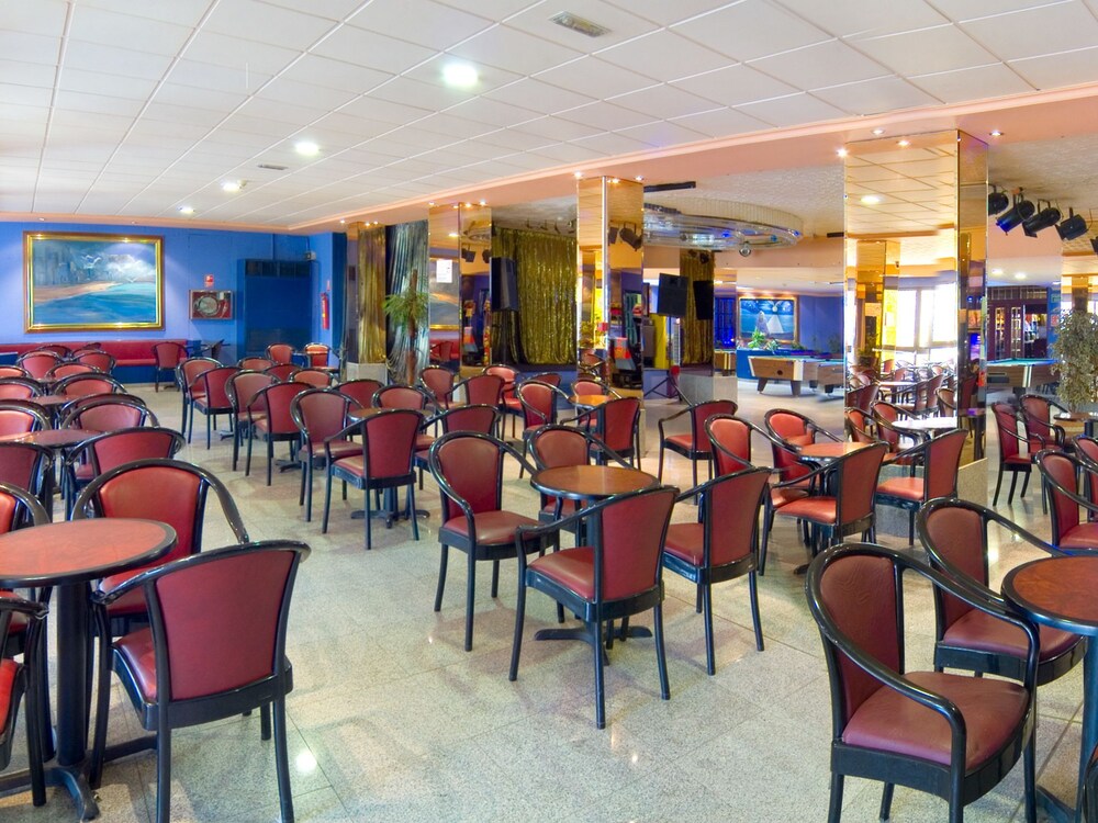 Hotel Bar
