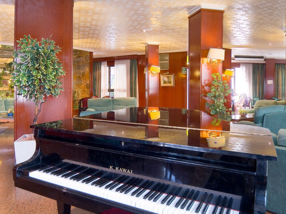Hotel Bar