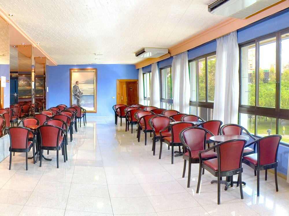 Hotel Bar