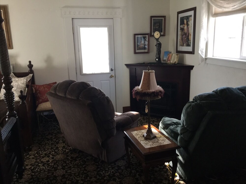 Guestroom