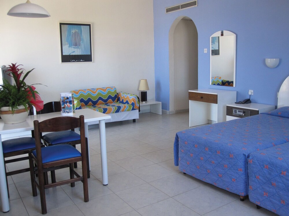 Guestroom