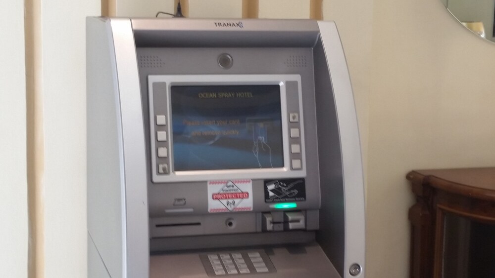 ATM/은행(시설 내)