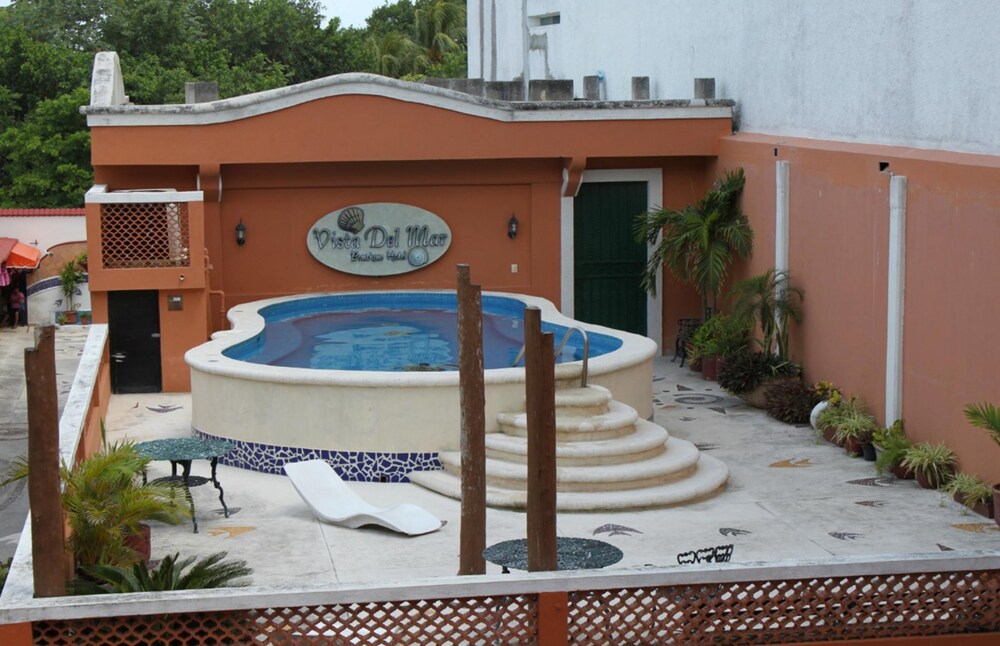 Sundeck