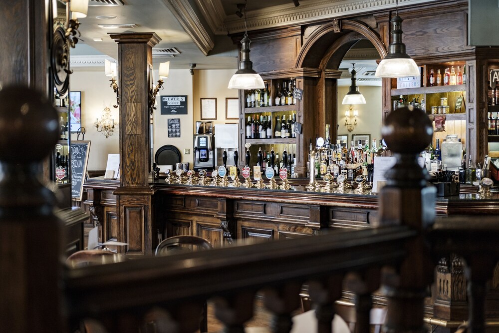 Hotel Bar