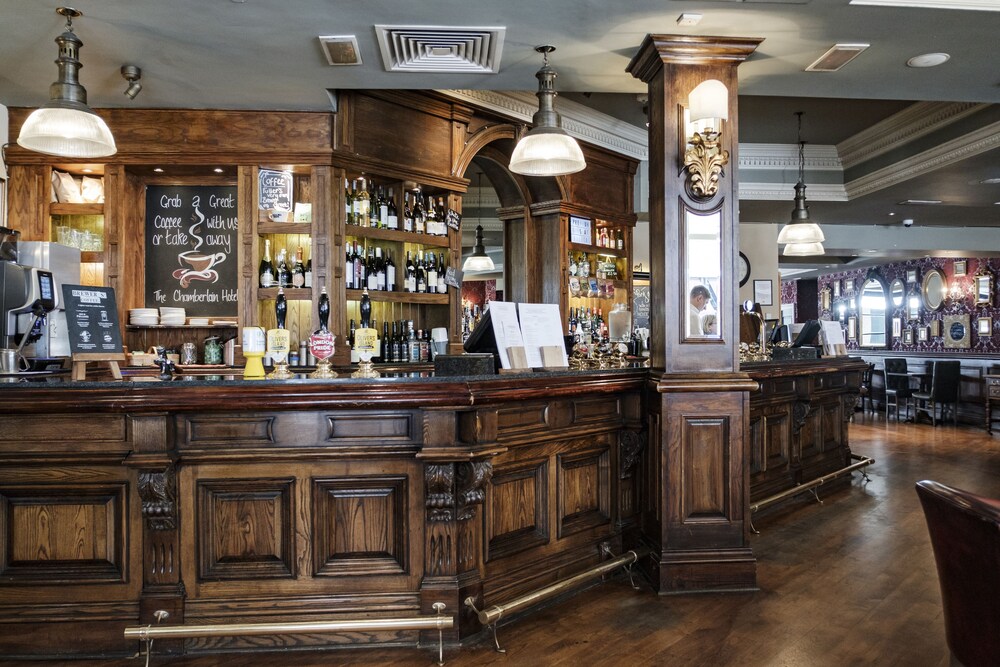 Hotel Bar