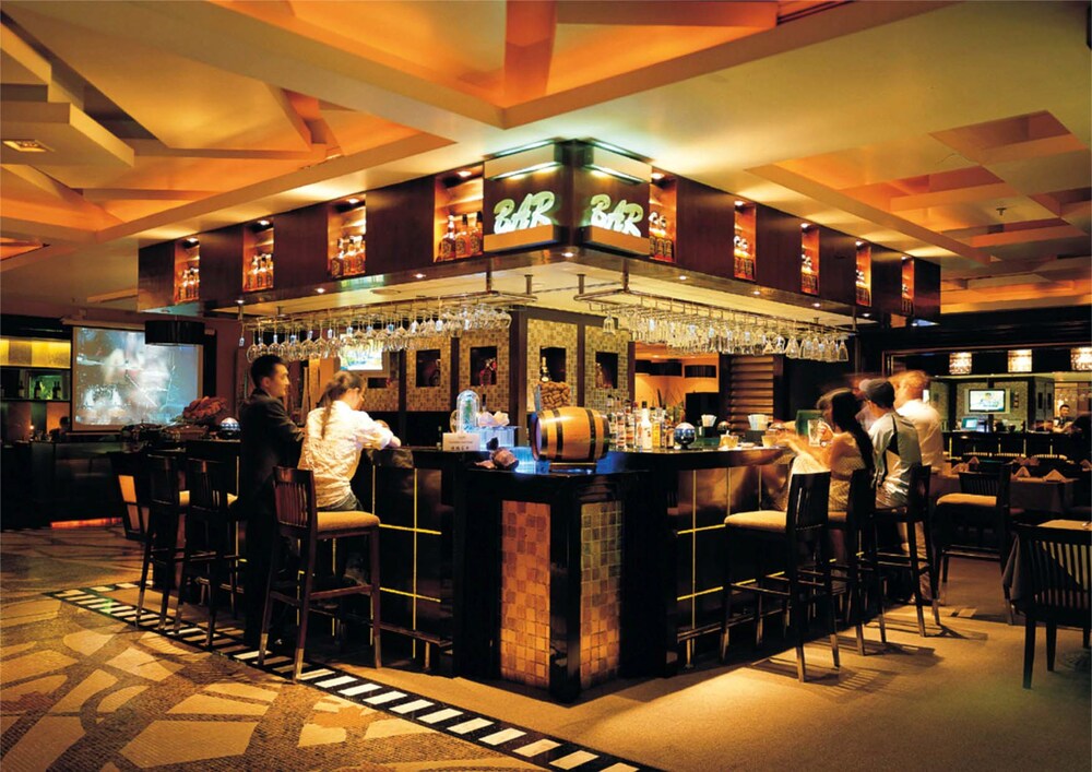Hotel Bar