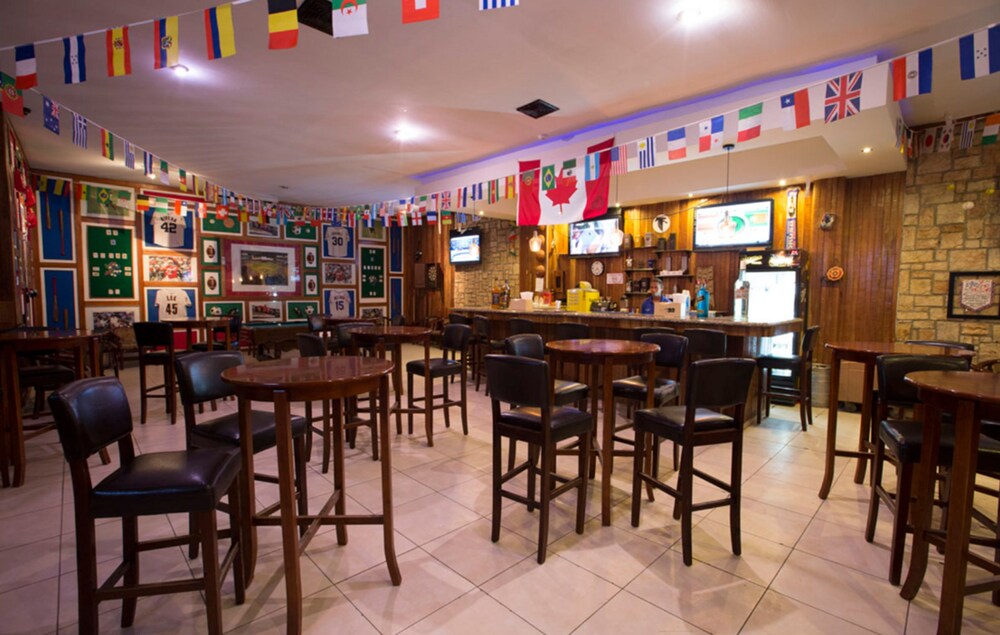 Hotel Bar