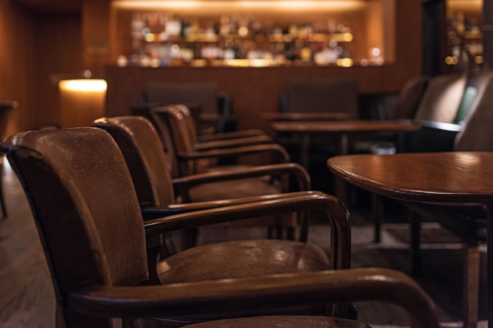 Hotel Bar