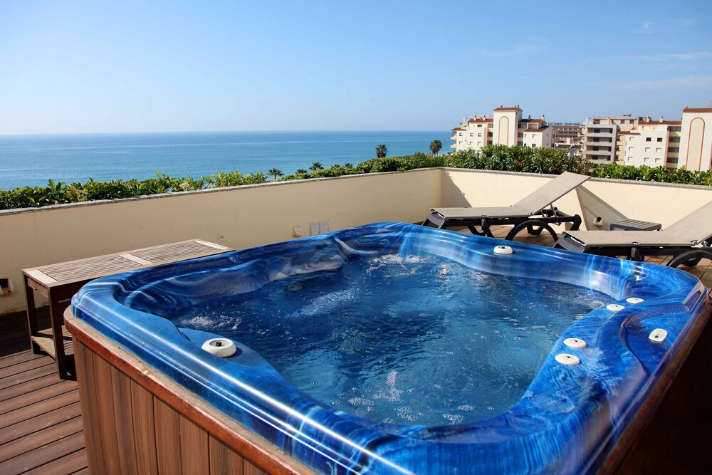 Jetted Tub
