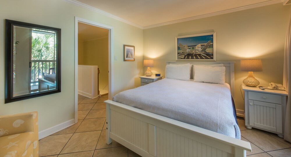 Villa, 2 Bedrooms (Oceanside) - Guestroom