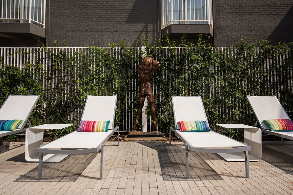 Sundeck