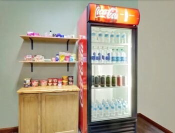 Snack Bar