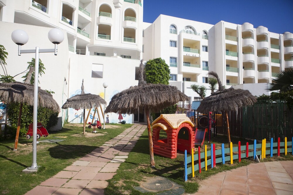 Childrens Play Area - Outdoor