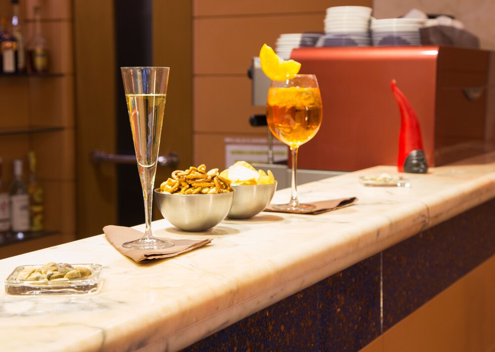 Hotel Lounge