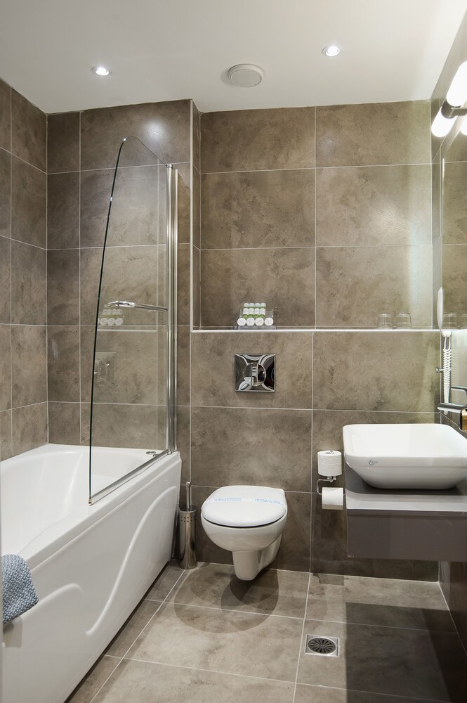 Jetted Tub