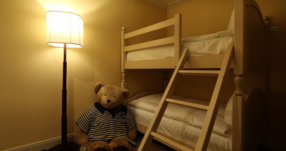 Childrens Theme Room