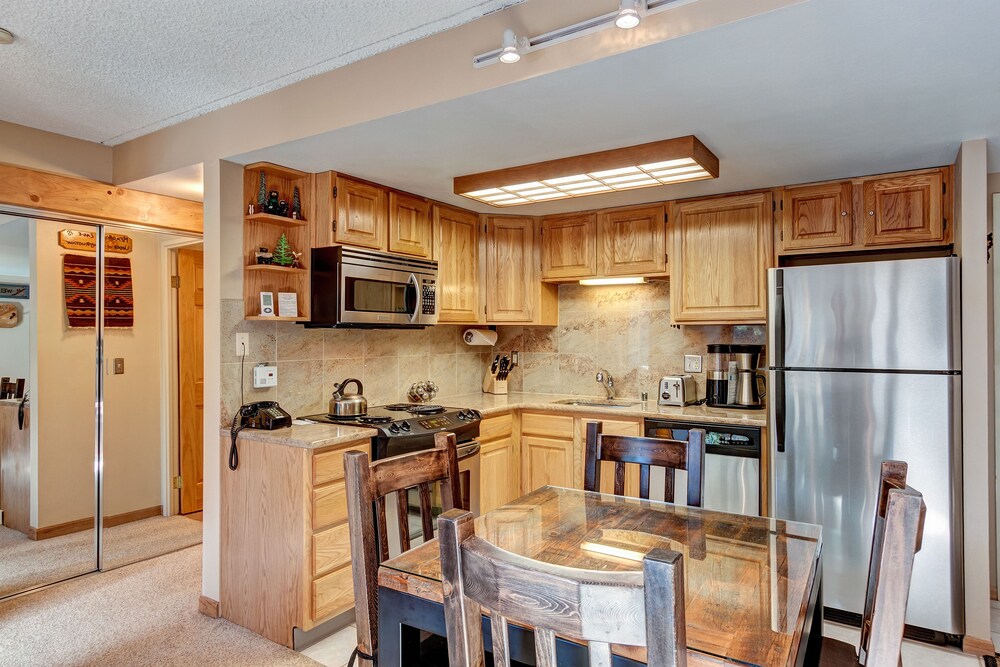 Condo, 1 Bedroom - In-Room Kitchen
