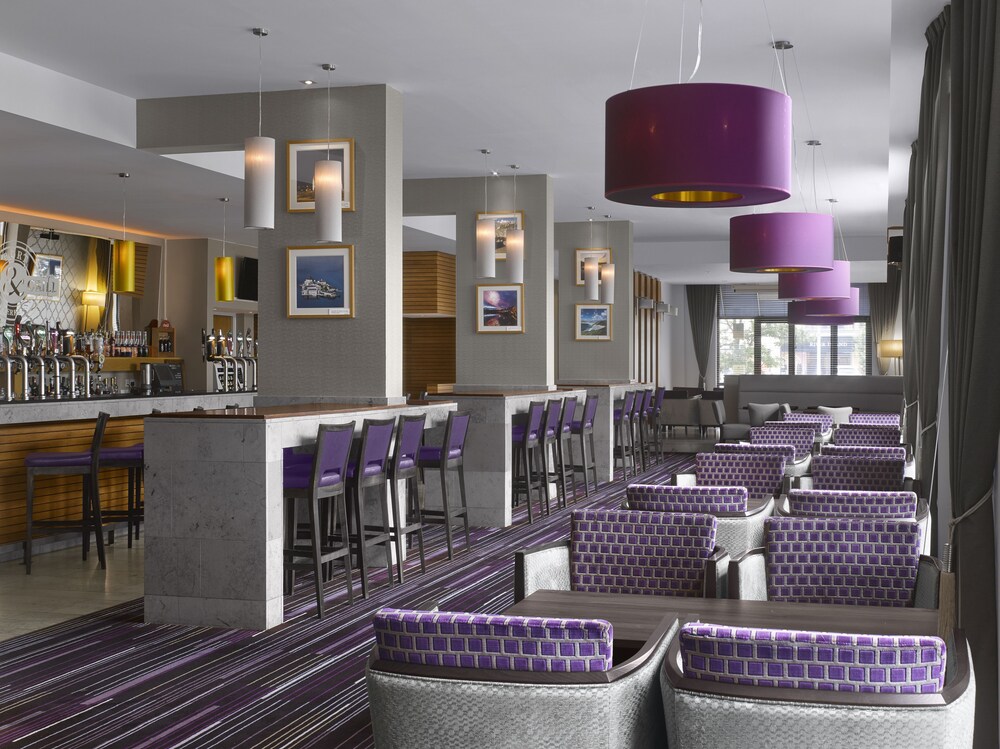 Hotel Bar