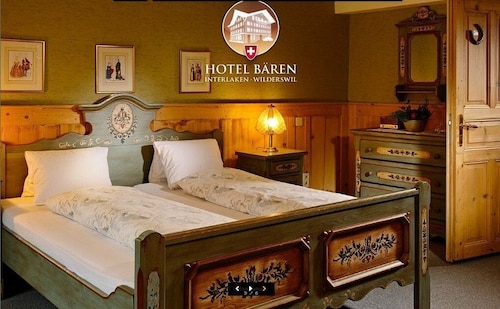 Hotel Bären - The Bear Inn