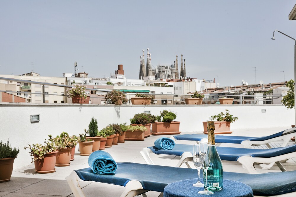 Sundeck