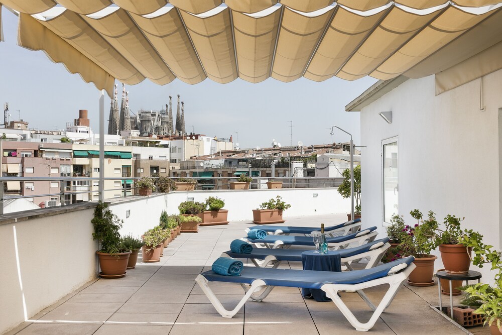 Sundeck
