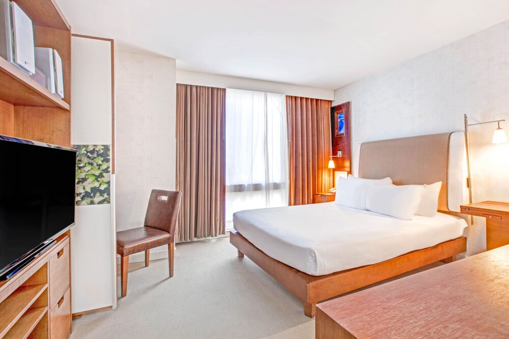 Guestroom View