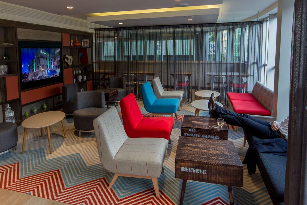 Hotel Lounge