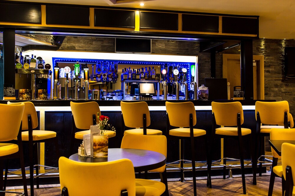 Hotel Bar