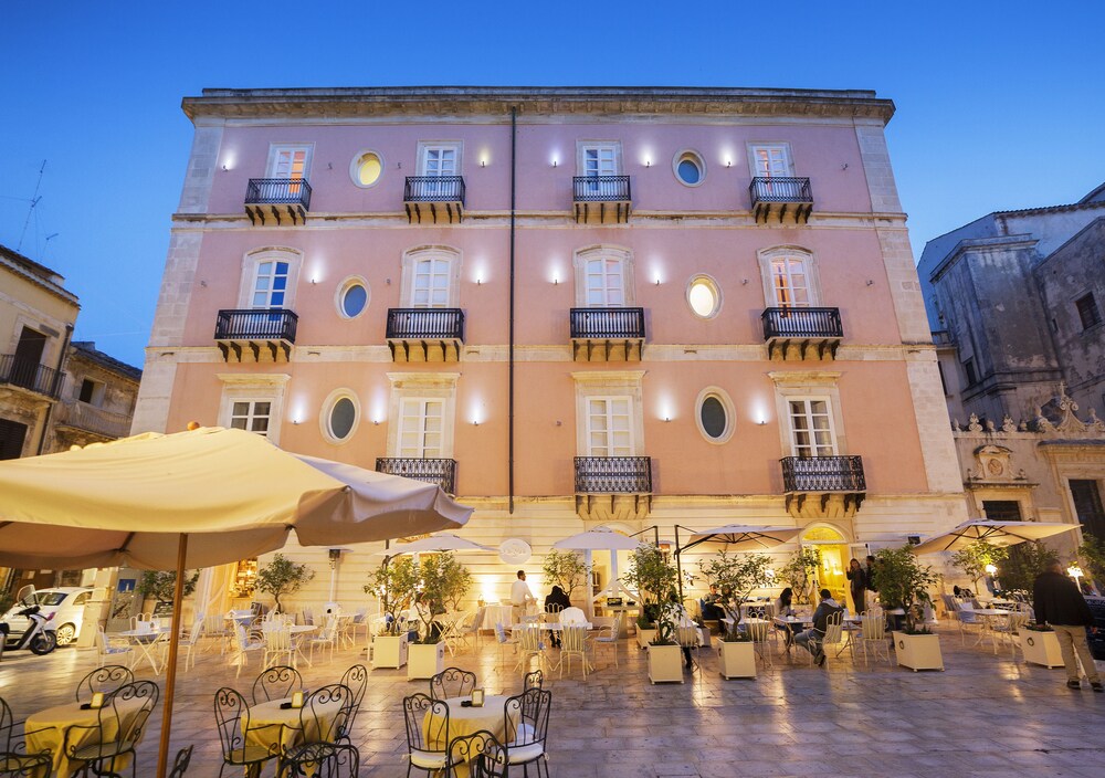 Facciata hotel