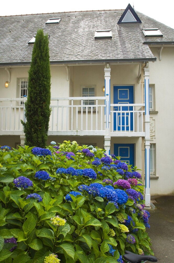 Hotel Front