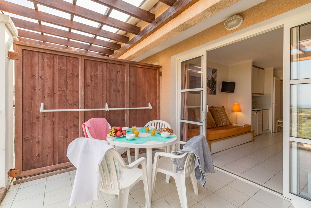Balcon (Appartement 2 pièces Standard Eco, 4/5 pers, Vue mer)