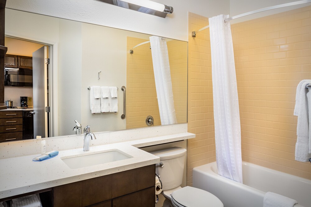 Bathroom, Candlewood Suites Anaheim - Resort Area, an IHG Hotel